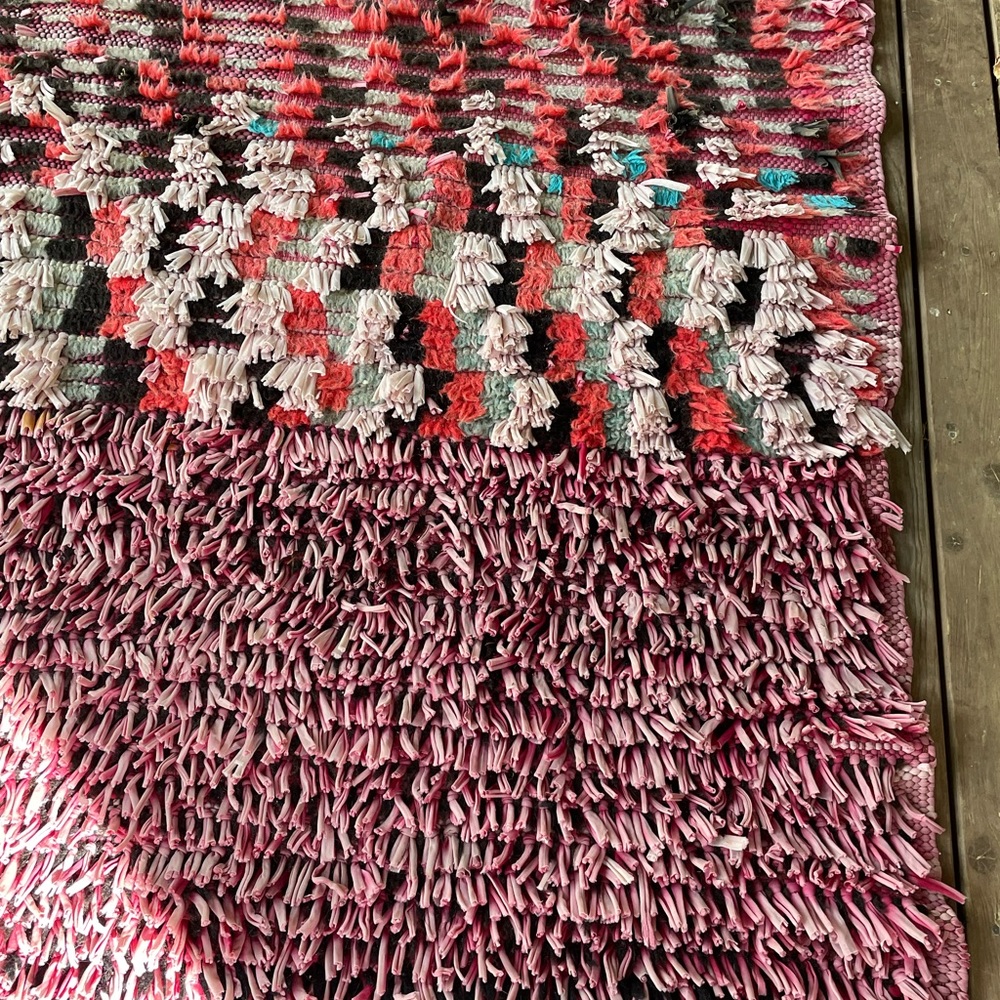 Authentic Moroccan Rug - Picture 4 of 7